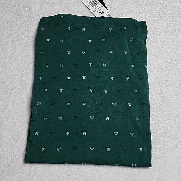261 NWT Adidas Go-To Mini-Crest Print Polo Shirt Size XL Green - Picture 4 of 8